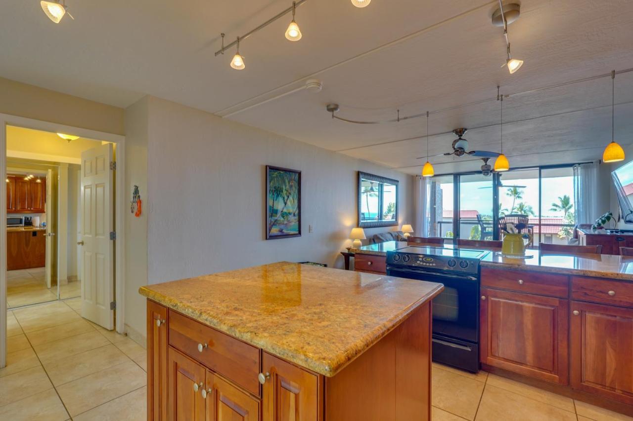 Kona Pacific Top Floor Retreat Ocean View And Pool! Kailua-Kona Exterior foto